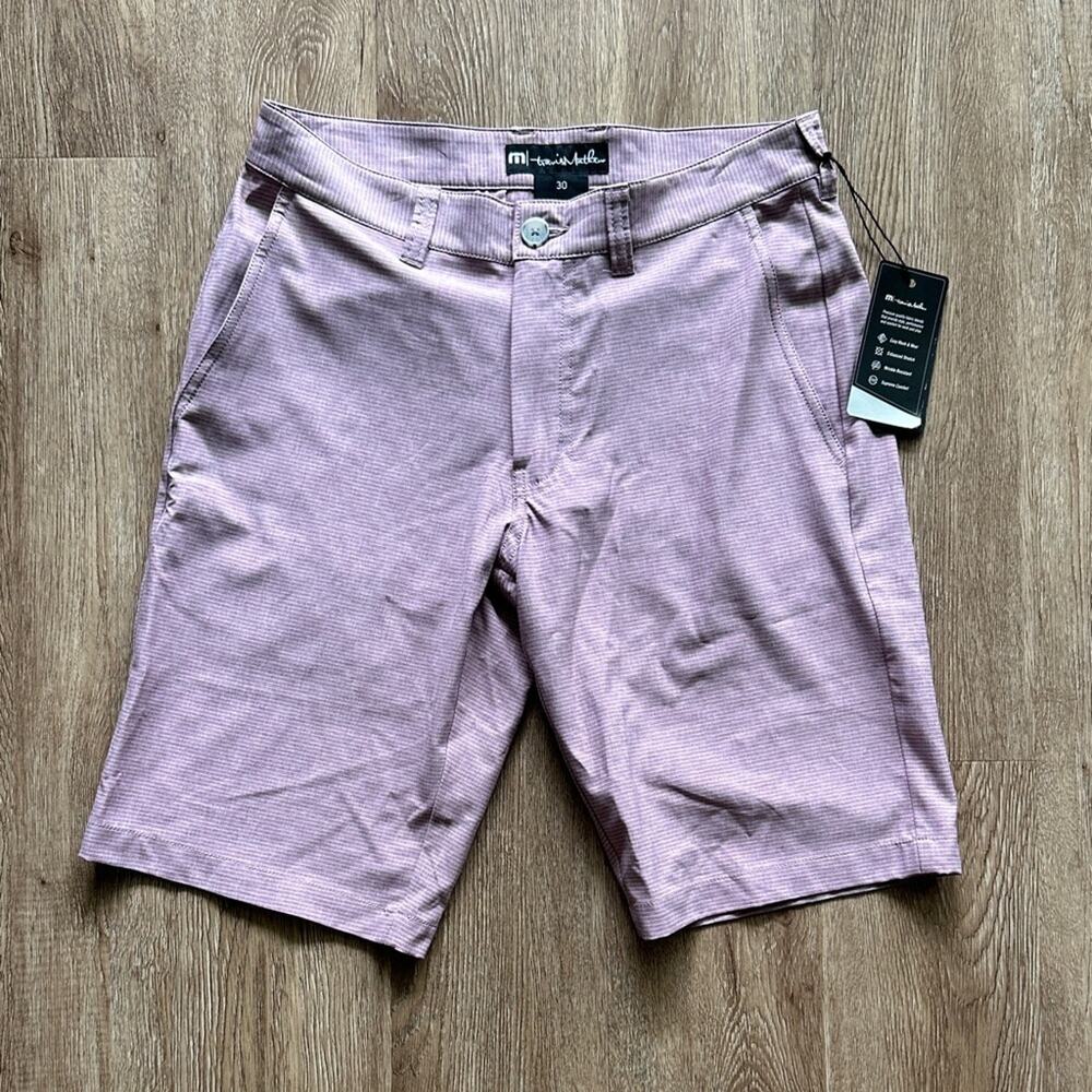 TravisMathew Save The Day Shorts Grapeade 11" Inseam Size 30 NWT